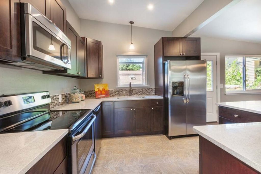 How To Stain Kitchen Cabinets