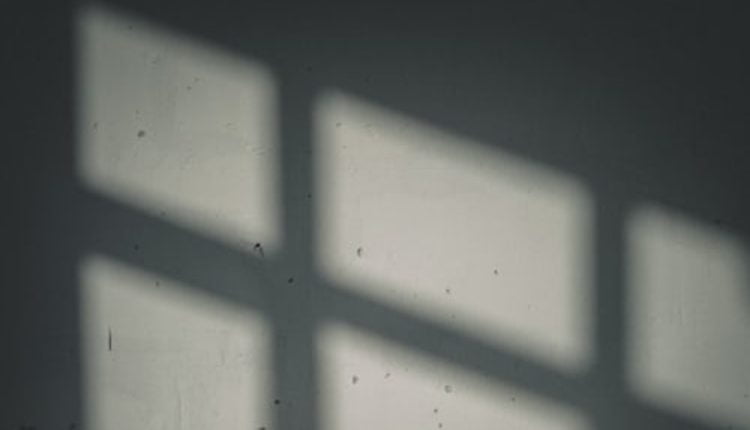 What is Vacuum glazing