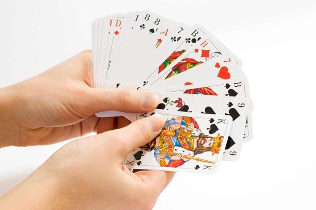 Traditional Card Games for Family Gatherings