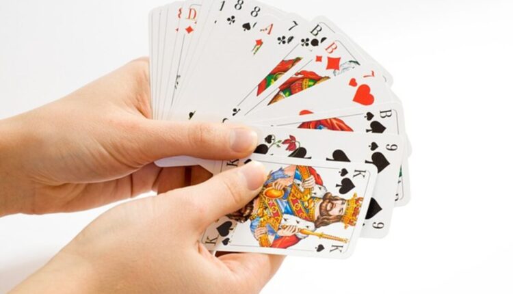 Traditional Card Games for Family Gatherings